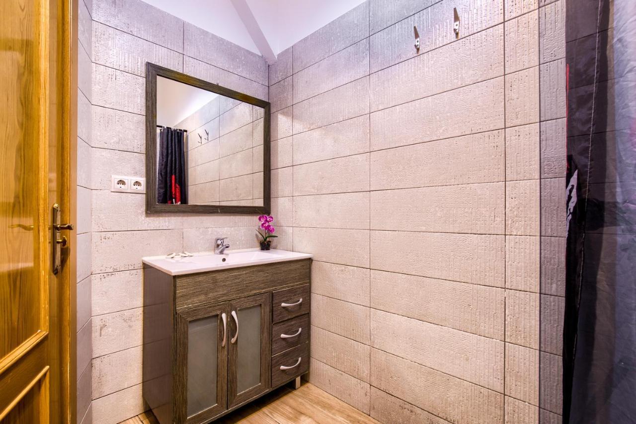 Charming Tirso De Molina I Apartment Madrid Exterior foto
